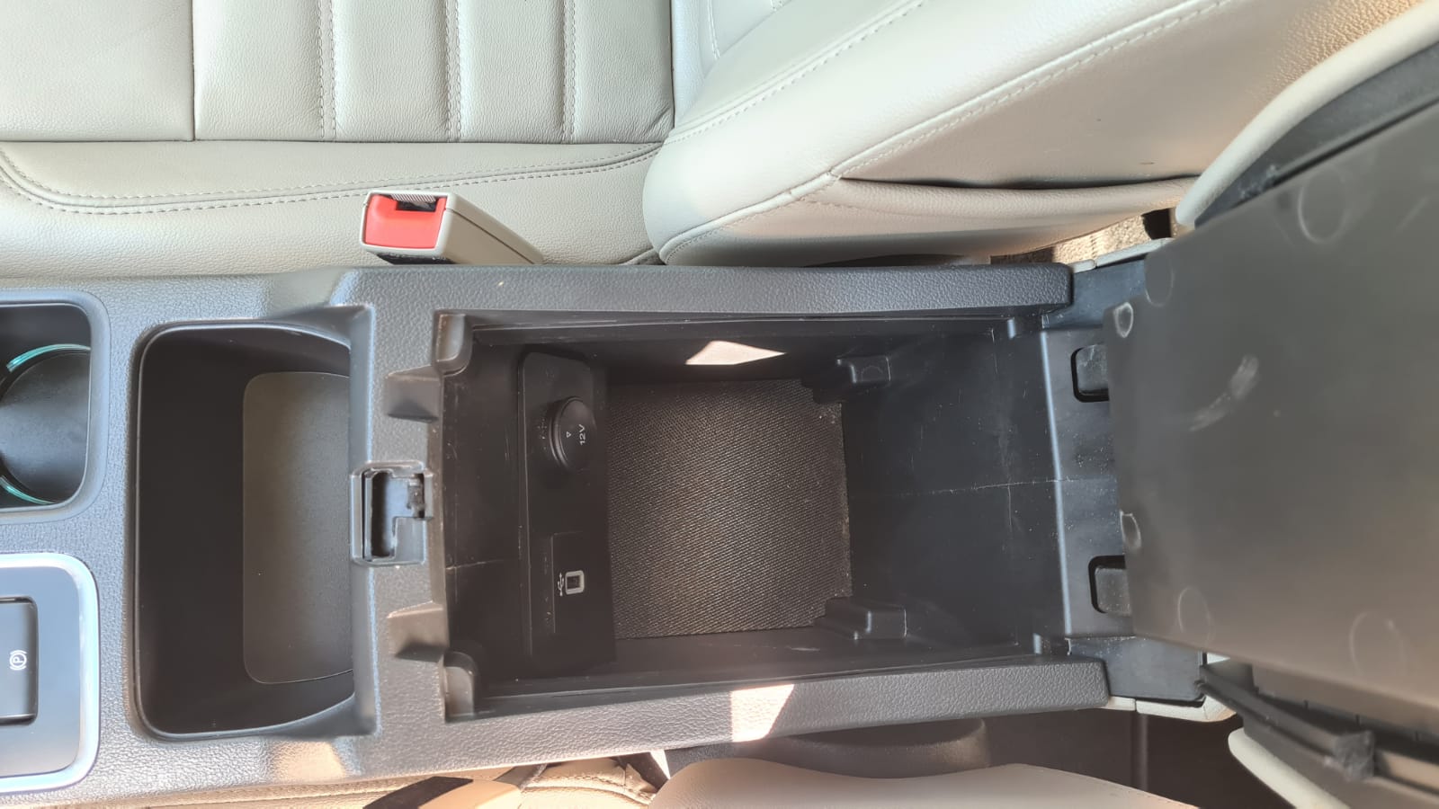 Ford Kuga Escape 2017r. Titanium