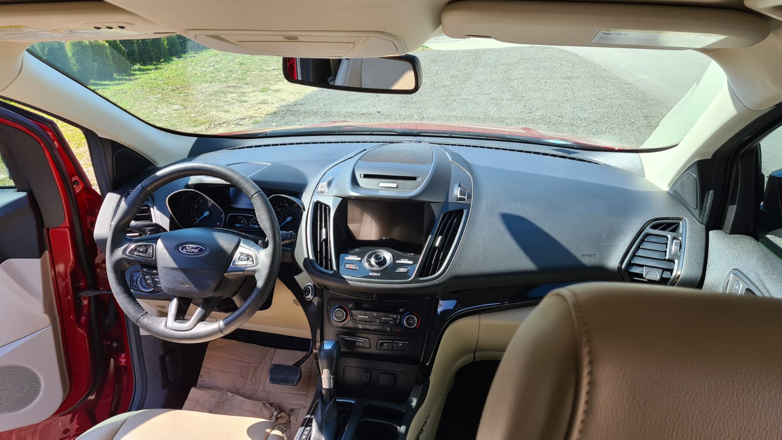 Ford Kuga Escape 2017r. Titanium