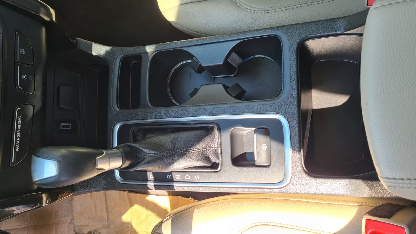 Ford Kuga Escape 2017r. Titanium